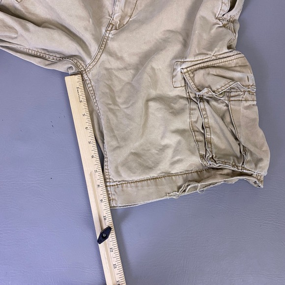 Y2K Old Navy Cargo Shorts Men's Size 32 Khaki Tan Cotton Relaxed Fit Utility* - Picture 9 of 15